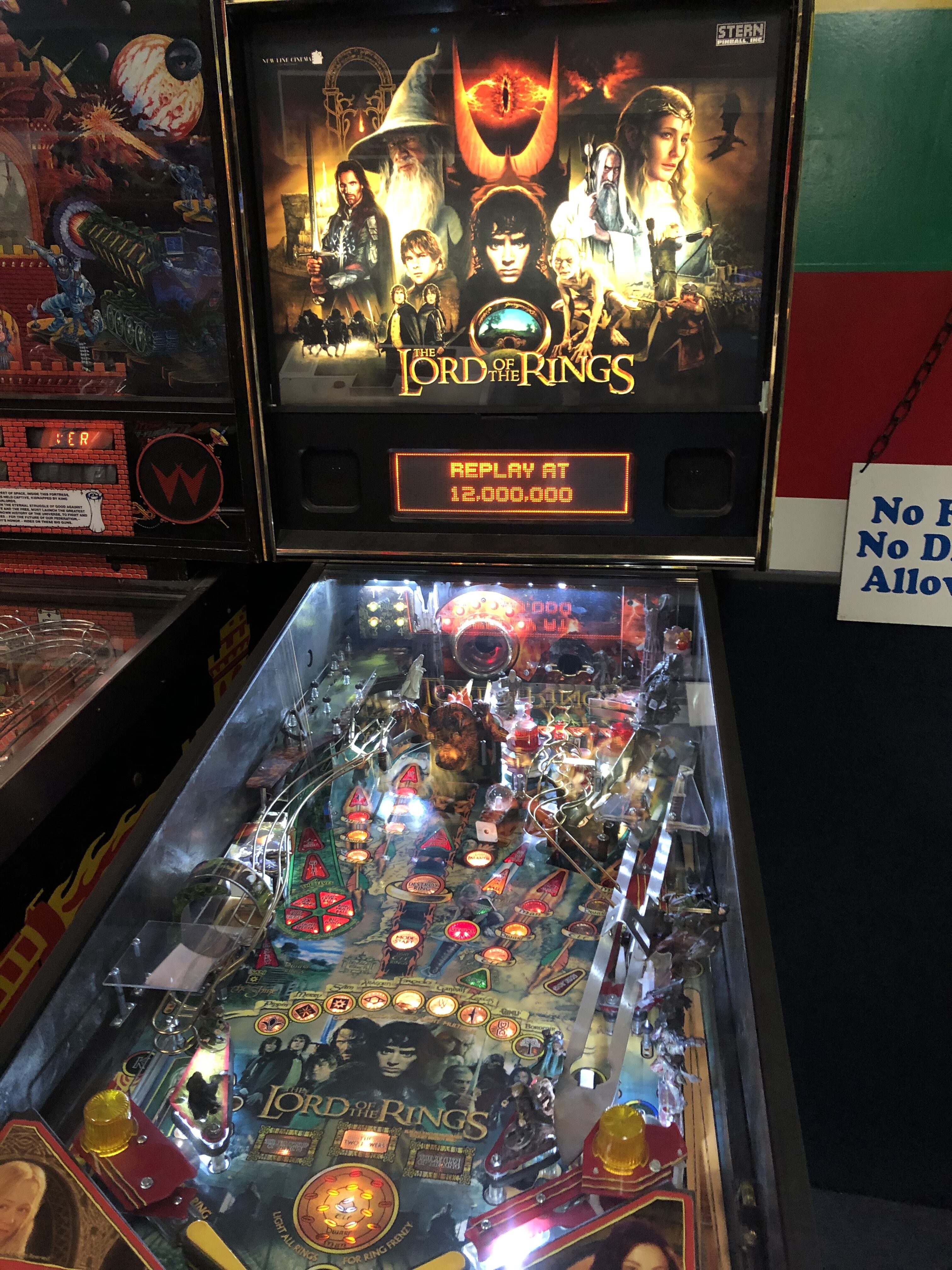 Lord of the Rings pinball
